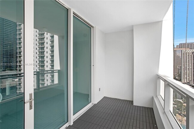 Building Photo - 1080 Brickell Ave
