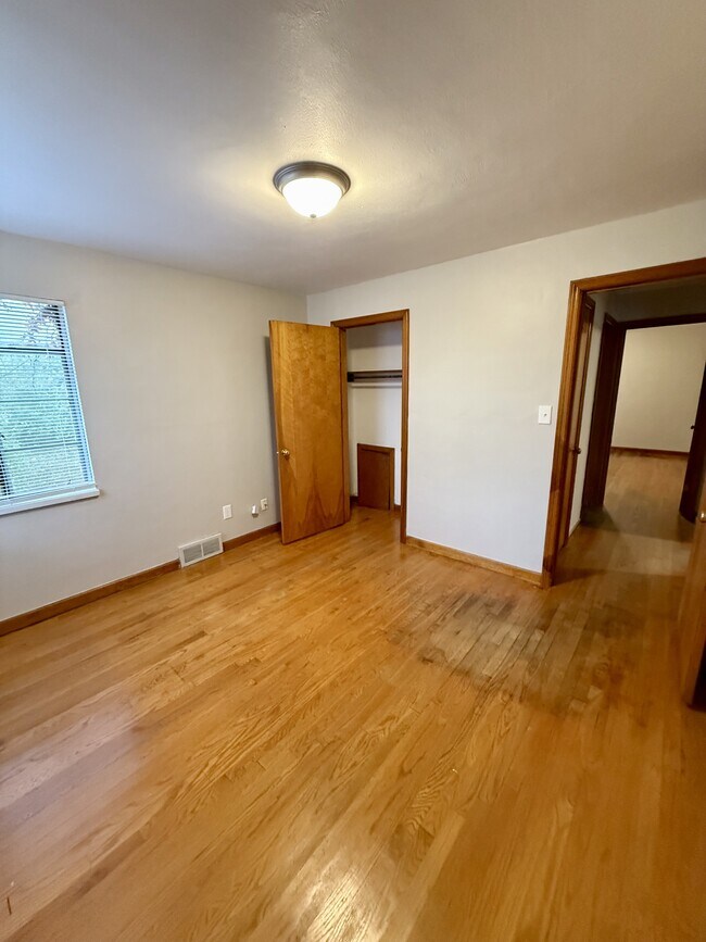 Building Photo - 4607 Channing Ln