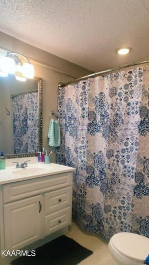 Building Photo - Maryville 37804 - 3 bedroom, 1.5 bath home - Call Troy Adams  865-233-6949