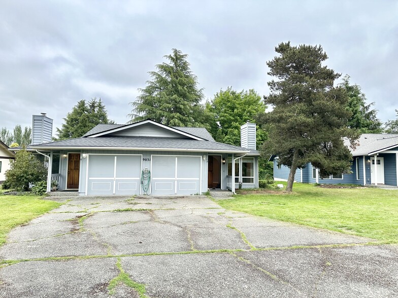 Building Photo - 9031 5th Pl W
