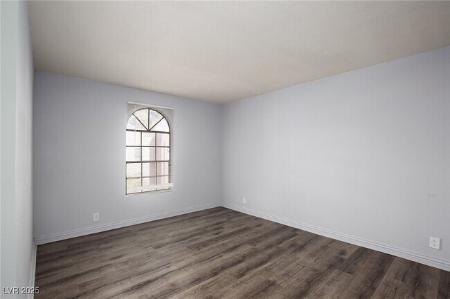 Building Photo - 4050 Pacific Harbors Dr