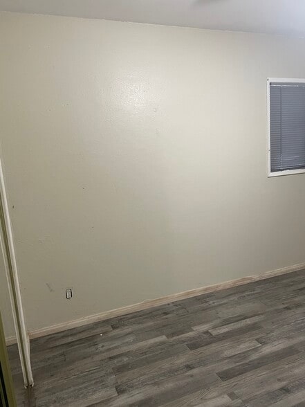 Building Photo - 11242 S Budlong Ave