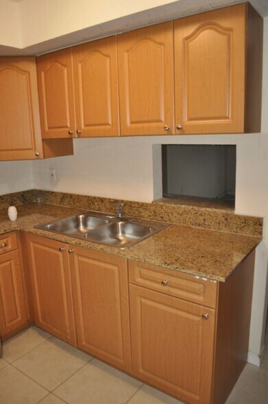 Building Photo - 7713 SW 88th St