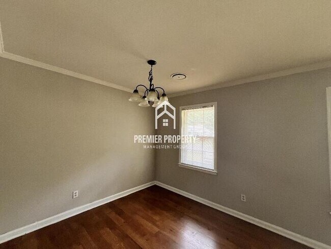 Building Photo - 1773 Dearing Rd