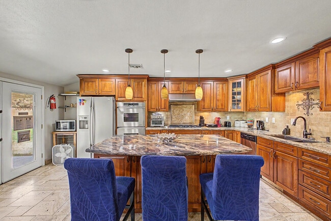 Building Photo - 3346 E Cochise Rd