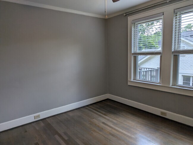 Building Photo - 2732 Blossom St
