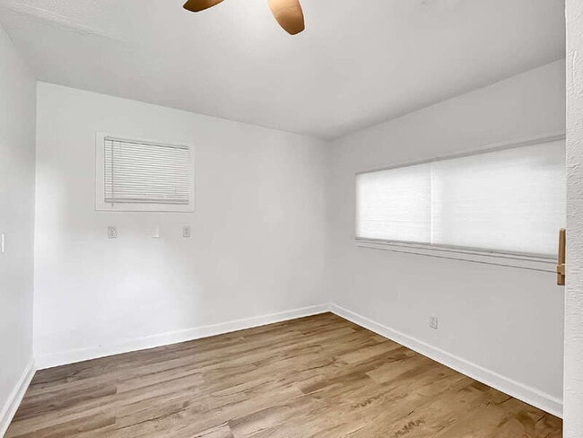 Building Photo - 2006 Texas Ave