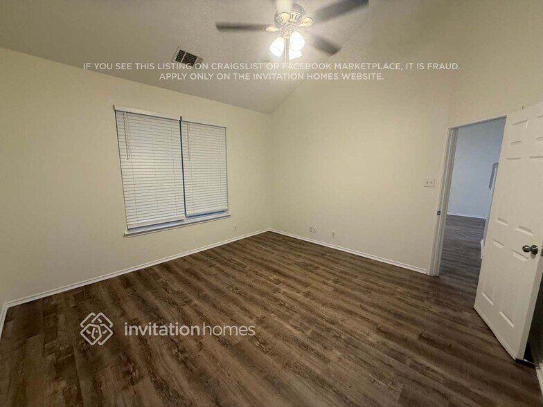 Building Photo - 8754 Sonora Pass