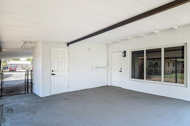 Building Photo - 2291 SW 34th Terrace