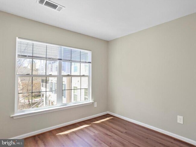 Building Photo - 11312 King George Dr