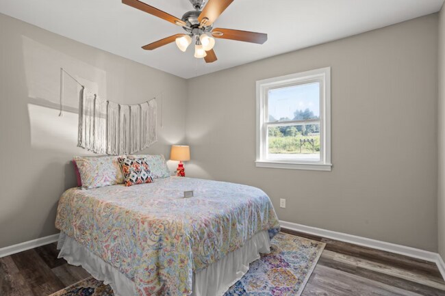 Building Photo - 110 Greenforest Cir