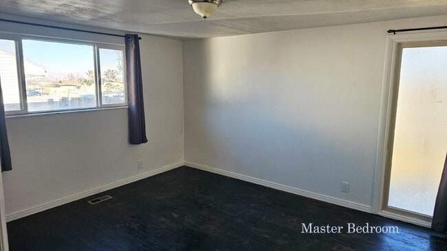Building Photo - 3600 S 6505 W