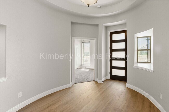 Building Photo - 213 Lariat Trail