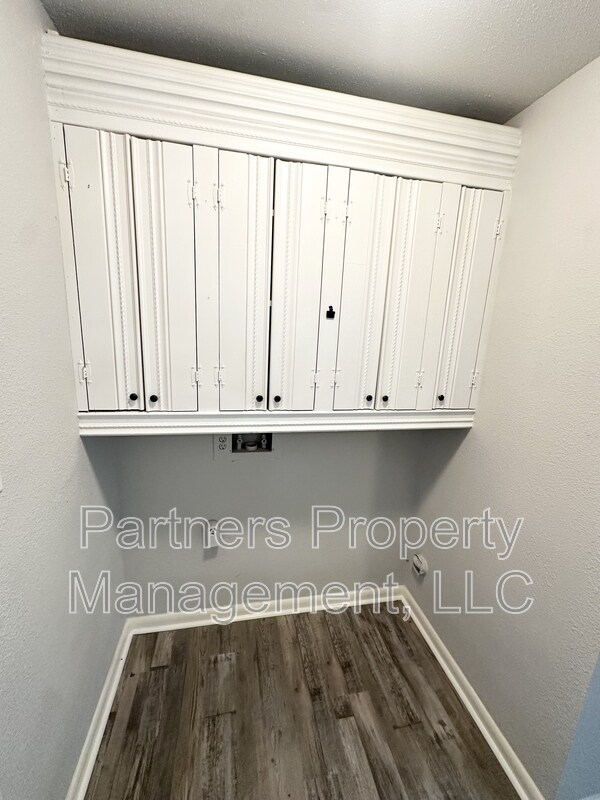 Building Photo - 2409 Cottonwood Pl