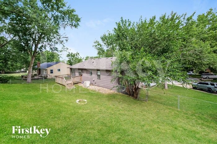 Building Photo - 3208 NW Canterbury Pl