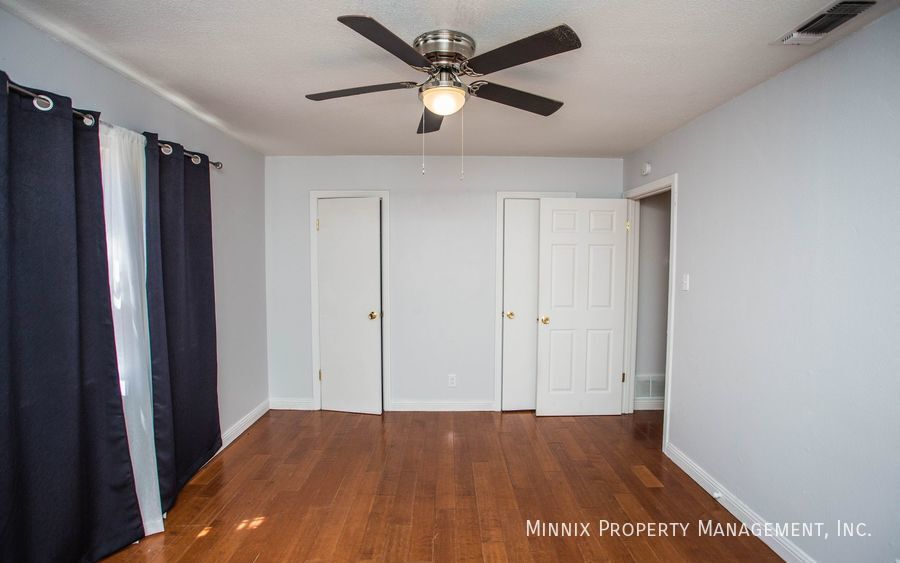 Building Photo - 1320 60th St