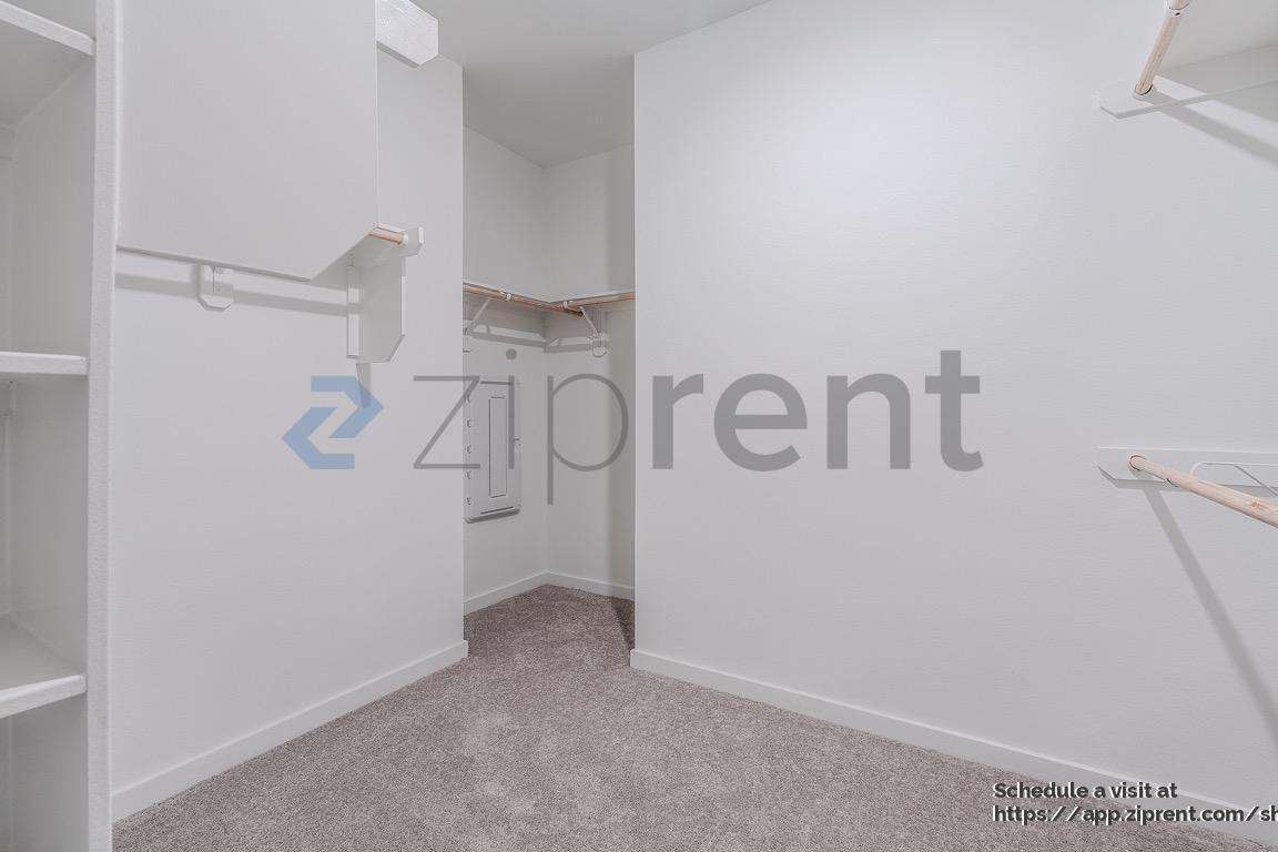 Building Photo - 27635 Spearmint Ridge Dr