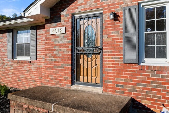 Building Photo - 4012 Oxbow Dr