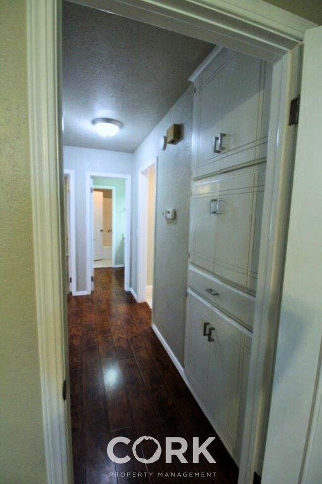 Building Photo - 2813 Old Hickory Dr