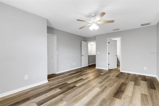 Building Photo - 9306 River Rock Ln