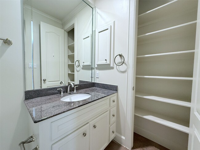 Building Photo - 6338 W Mystic Meadow