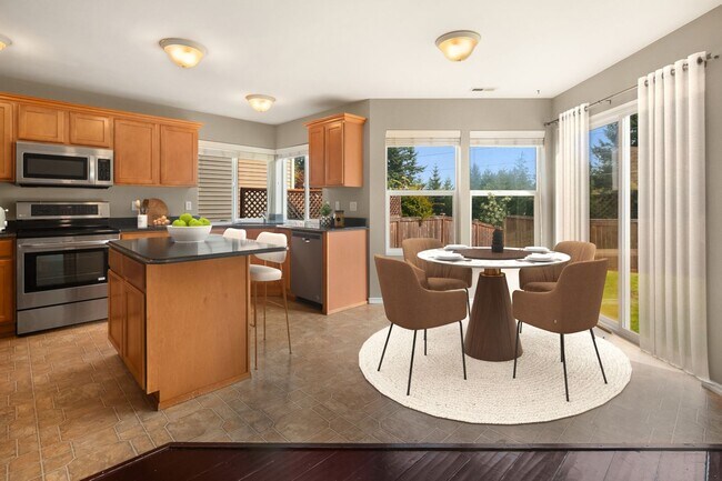 Building Photo - 3bd/2.5ba Snoqualmie Home