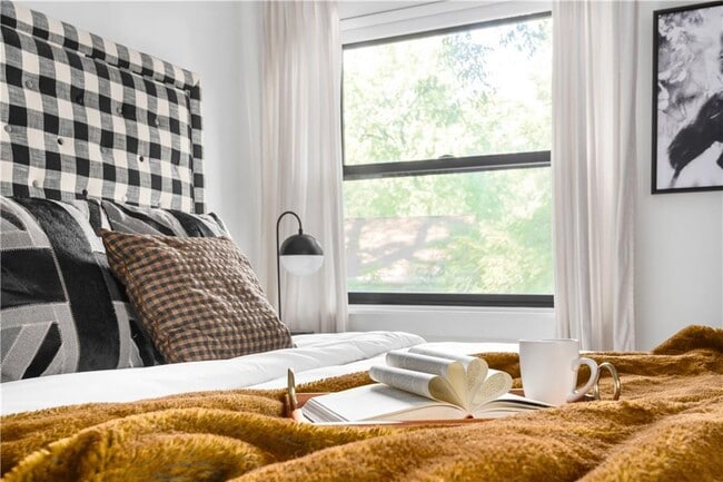 Building Photo - 119 Ashland Dr NE