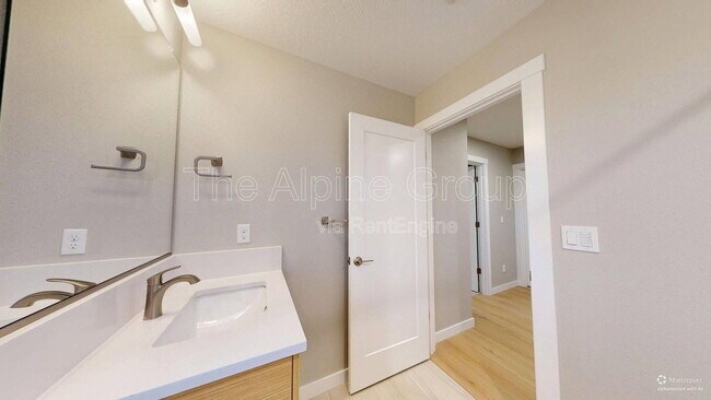 Building Photo - 16505 NW Liberty St