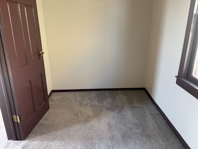 Building Photo - 3621 Sackett Ave