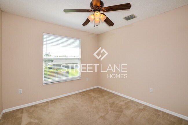 Building Photo - REDUCED PRICE! Charming 5 Bedroom in Orlando!