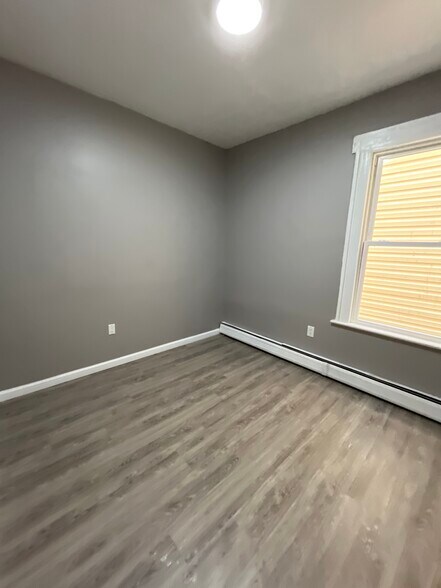 Building Photo - 169 Claremont Ave