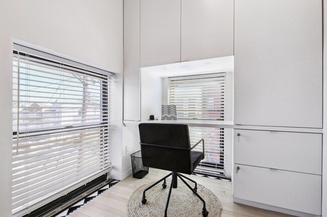 Building Photo - 464 Central Ave