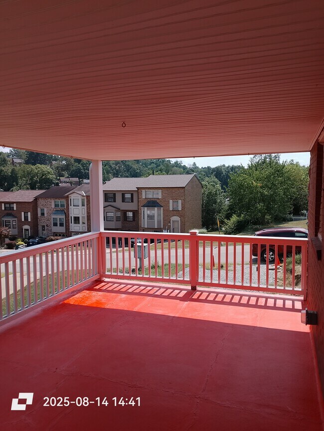 Building Photo - 5115 Daube Dr