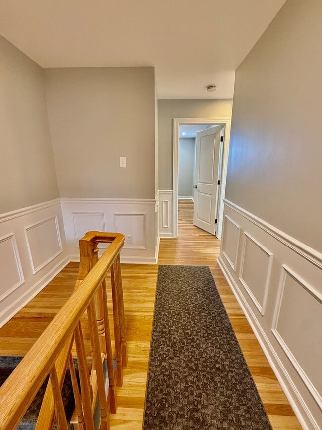 Building Photo - RARELY Offered completely RENOVATED PACKER PARK 3 Bedroom/2.5 Bath HOME w/ Central AC-HARDWOOD Fl...