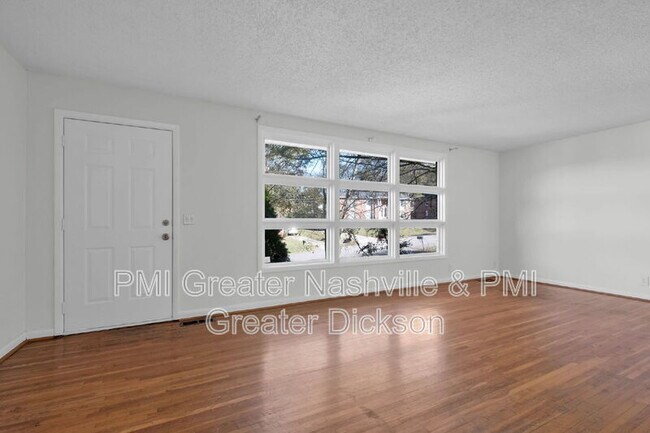 Building Photo - 385 Bonnavale Dr