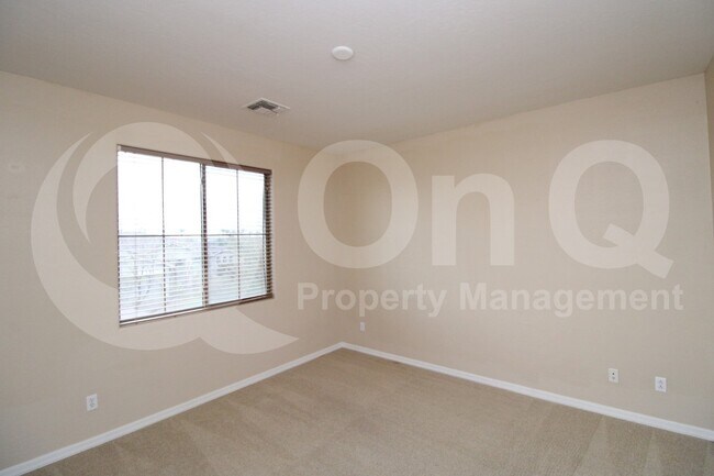 Building Photo - 3951 E Ravenswood Dr