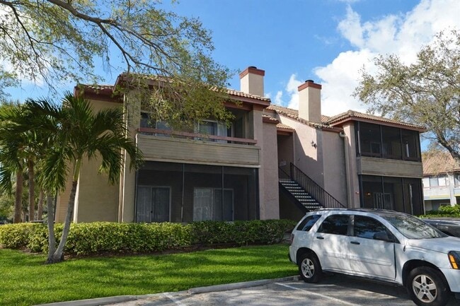 Building Photo - 10265 Gandy Blvd N