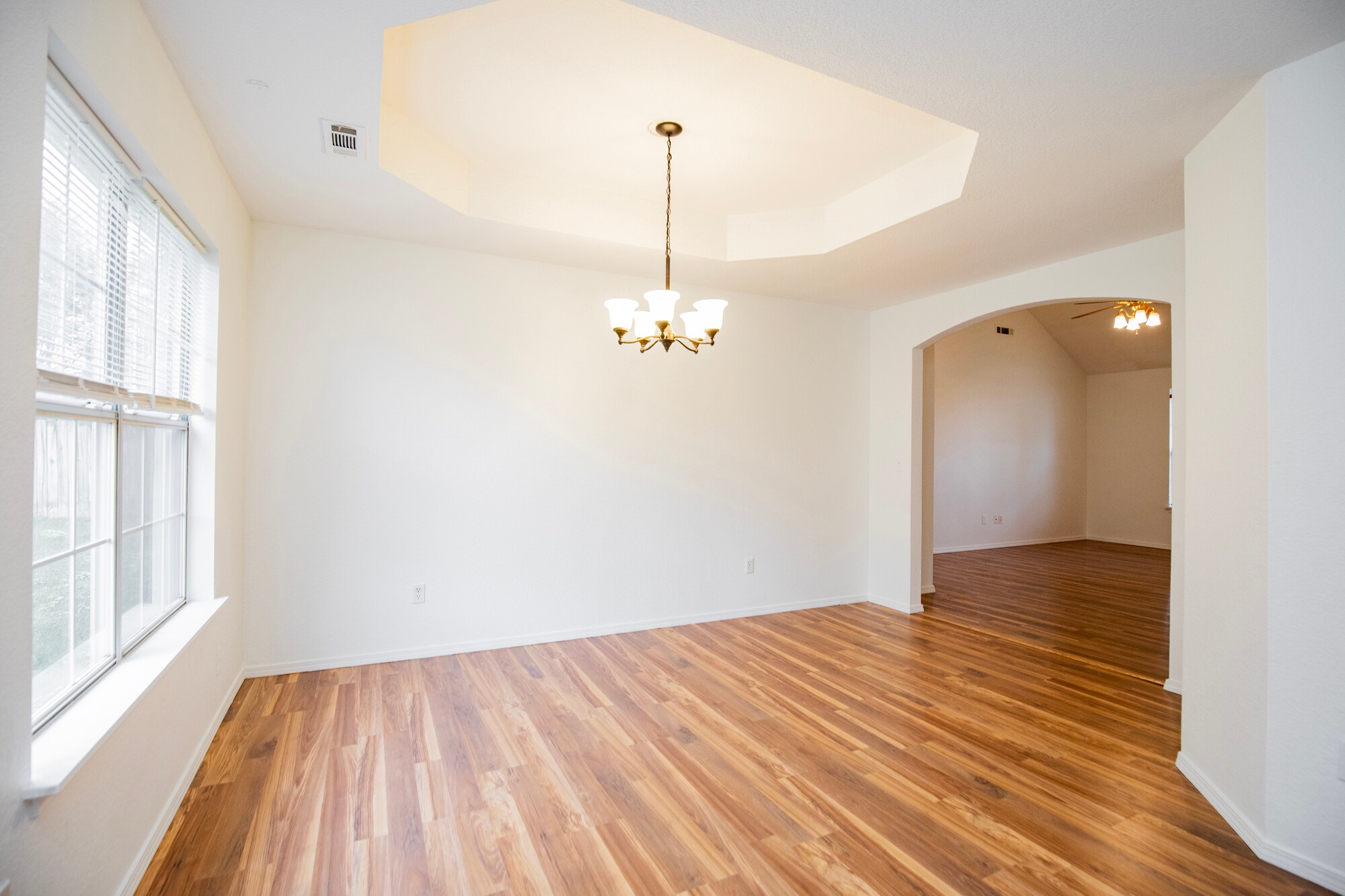 Building Photo - 215 Broyles St