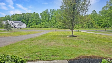 Building Photo - 48 Meadow Brook Rd
