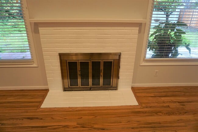 Building Photo - Well Maintained Single-Family Home in Saratoga!