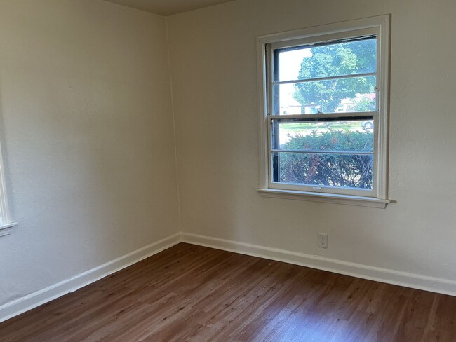 Building Photo - 4639 N Sherman Blvd