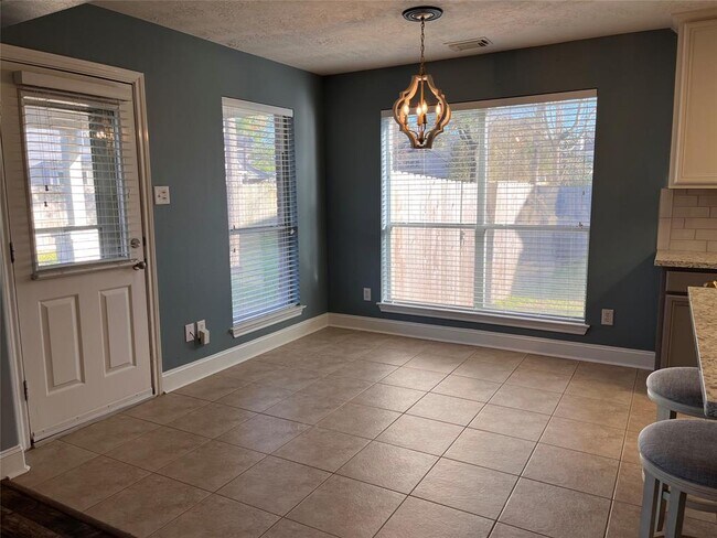 Building Photo - 11910 Great Basin Ct