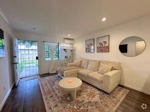 Building Photo - Remodeled One Story 2 Bed 1 Bath Condo in ...