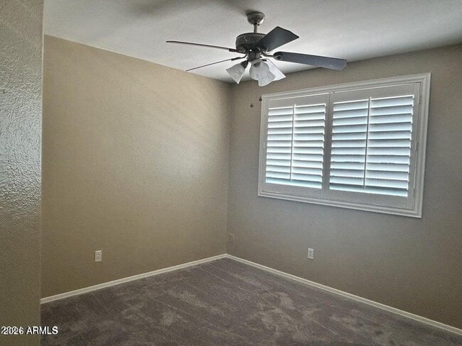 Building Photo - 5368 W Topeka Dr