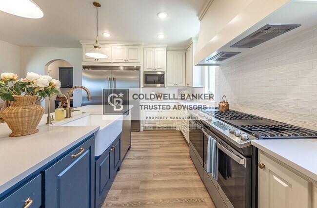 Building Photo - 310 N 11th St