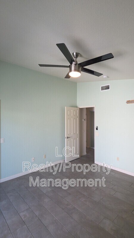 Building Photo - 27586 Calle Ladera