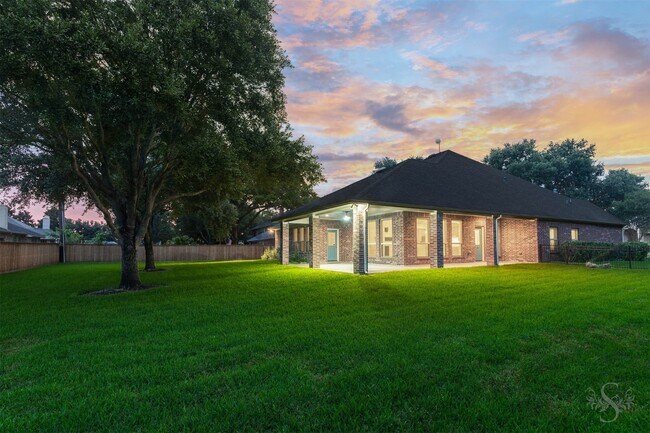 Building Photo - 32611 Waltham Crossing