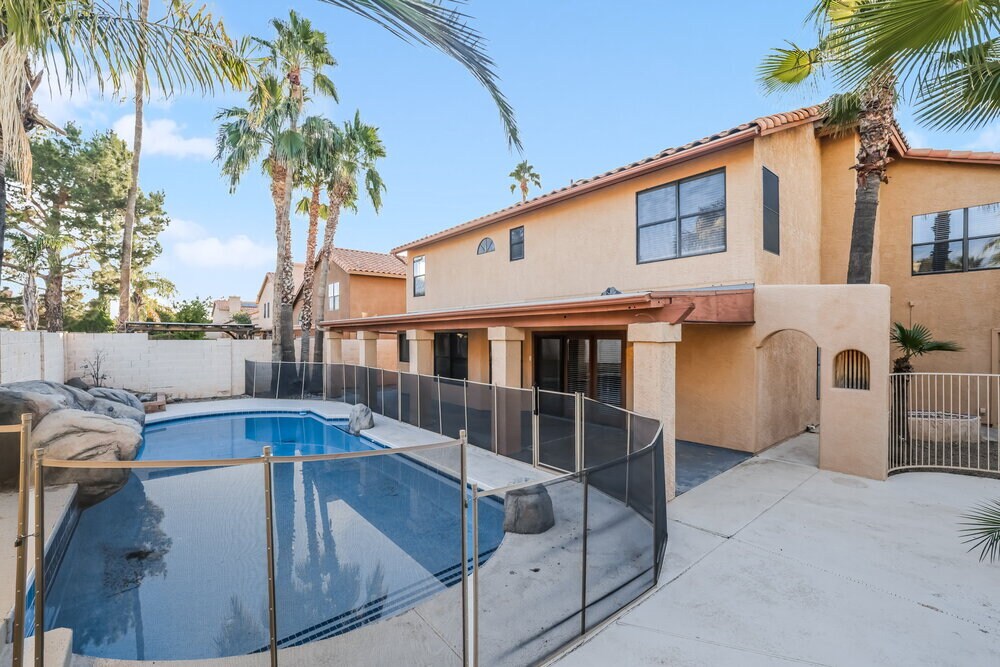 Building Photo - 6934 W Kristal Way