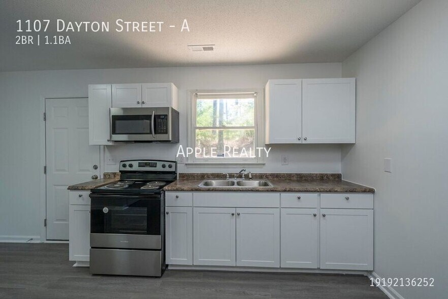 Building Photo - 1107 Dayton St