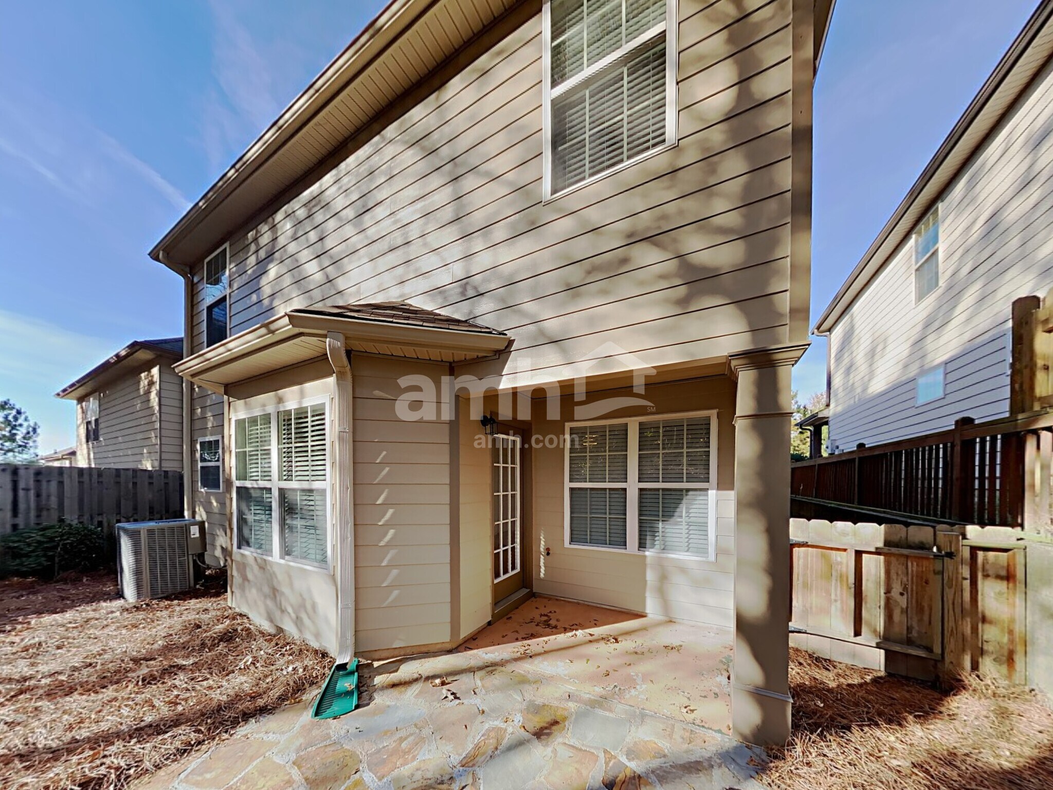 Building Photo - 413 Village Way